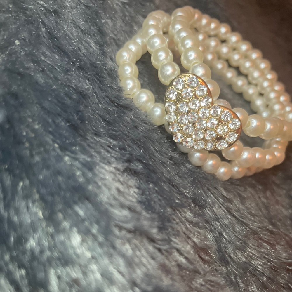 Charm bracelet
